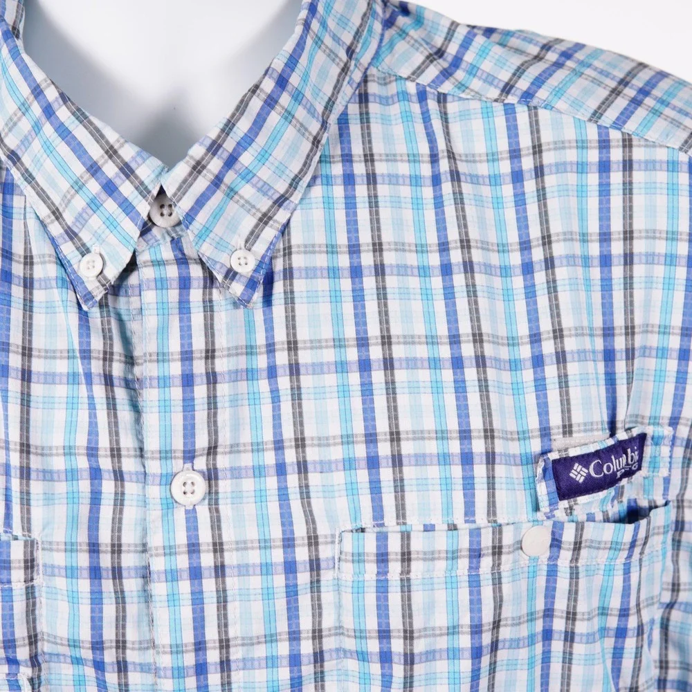 Columbia Super Tamiami Mens XL Blue White Plaid Vented Fishing Shirt Button Down